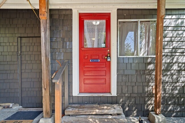 Foto del edificio - Charming Silverdale Home with Business Pot...