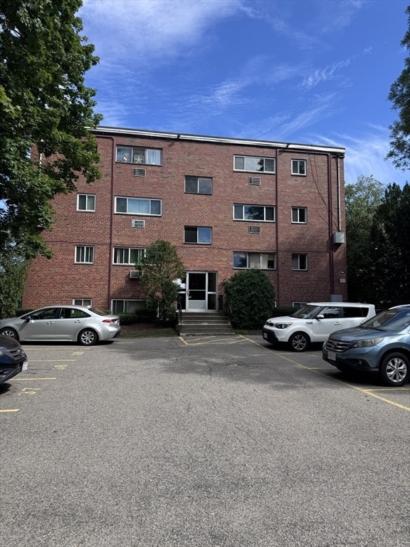Building Photo - 1409 River St