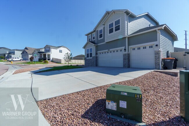 Building Photo - 8264 Falling Rock Dr