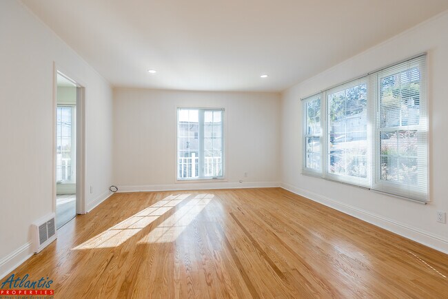 Foto del edificio - 1250 Spring St