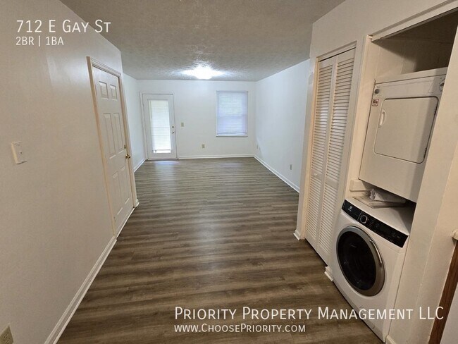 Building Photo - 2BR 1BA Apartment, Harrisonburg