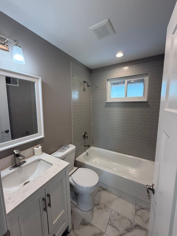 Building Photo - 10607 Thayer Ct