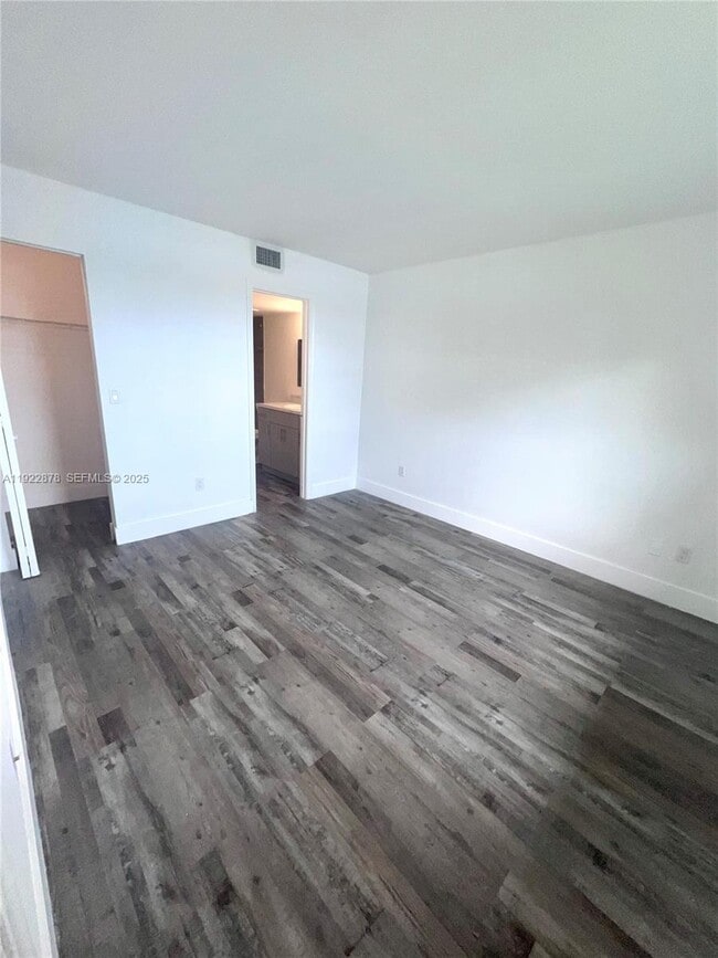 Foto del edificio - 6715 W 26th Dr