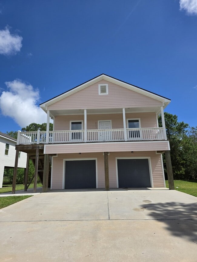 Building Photo - 6223 Lacey Oak Dr