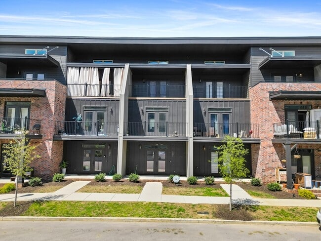 Photo - 1881 S Watkins St Townhome