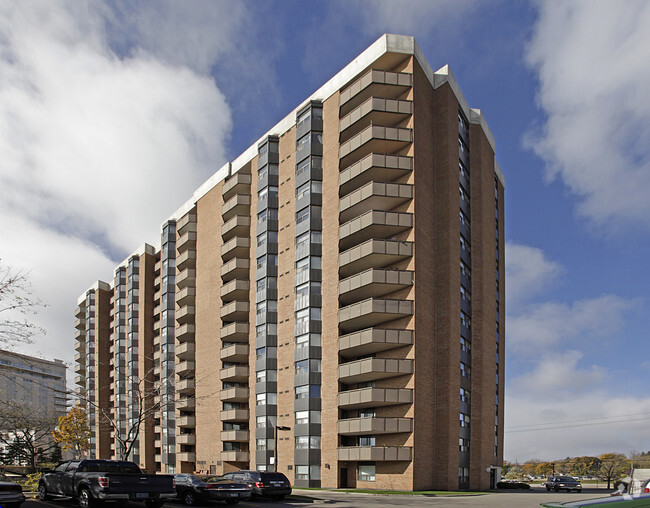 Building Photo - 3845 Lake Shore Blvd W