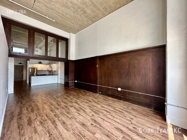 Foto del edificio - 934 Broadway Blvd