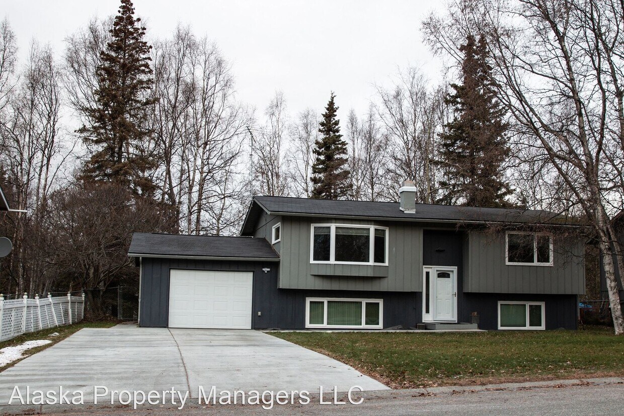 Primary Photo - 3 br, 2 bath House - 2031 Steeple Drive
