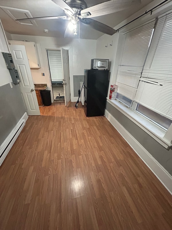 Building Photo - 4 W Cecil Ave