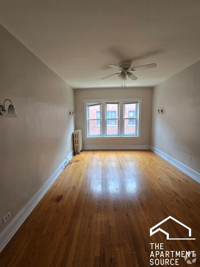 Building Photo - 1370.5 W Estes Ave
