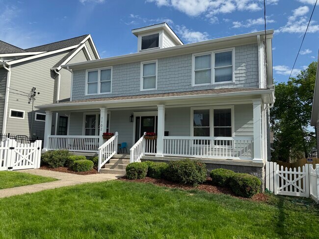 Foto del edificio - 1102 Caldwell Ave