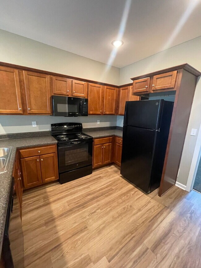 Building Photo - 2248 Del Carmel Way