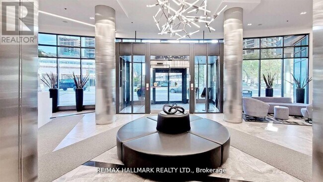 Photo du bâtiment - 16 Yonge St