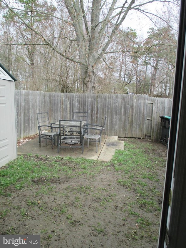 Primary Photo - 46 Villanova Ct