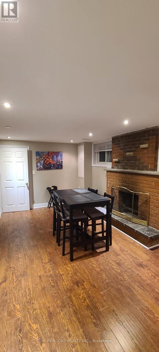 Building Photo - 463 Cavell Dr