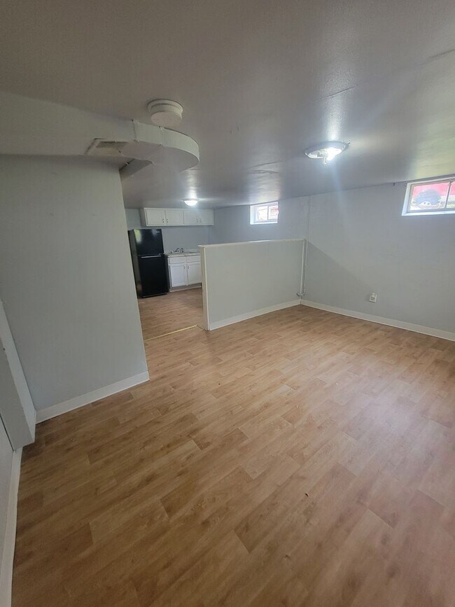 Foto del edificio - 1318 E Frye Ave