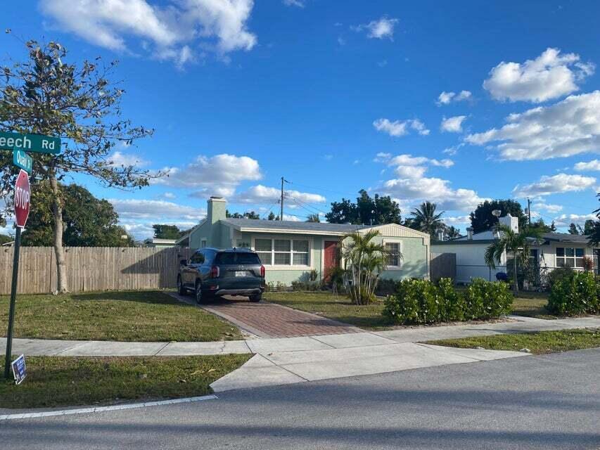 1027 Beech Rd, West Palm Beach, FL 33409 House for Rent in West Palm