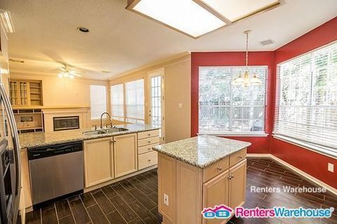 Building Photo - 18 Tender Violet Pl