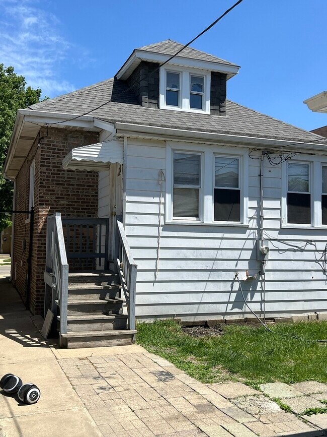 Foto del edificio - 2918 N Lowell Ave