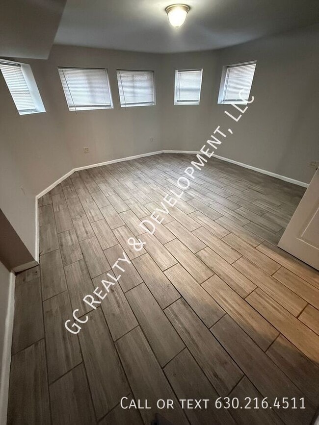 Foto del edificio - 2144 W Estes Ave