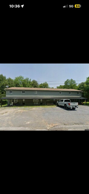 151 Valley Heights