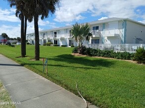 Building Photo - 2470 Ocean Shore Blvd