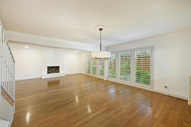 Foto del edificio - 3220 Windsor Rd