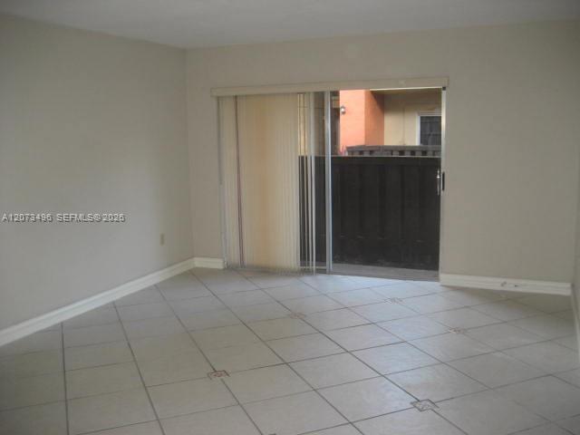 Foto del edificio - 10810 N Kendall Dr