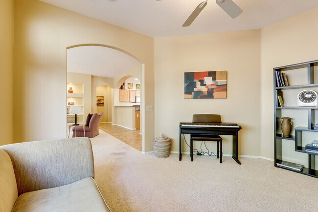 Foto del edificio - 9746 E Coopers Hawk Dr