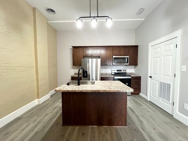 Foto del edificio - 2 Bedroom/1 Bathroom Unit in Delavan!