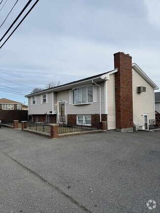 Building Photo - 83 Pemberton St