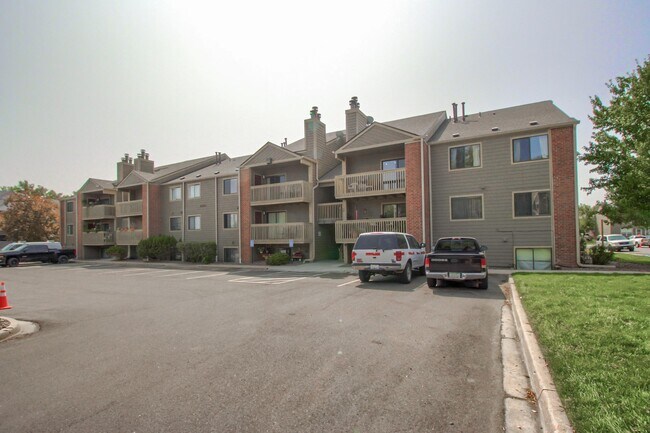 Building Photo - 6350 Oak St