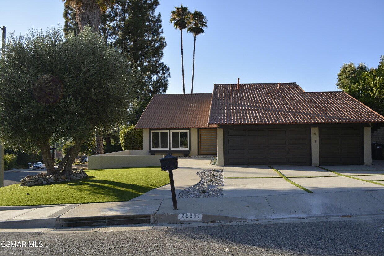 Building Photo - 28657 Quaint St
