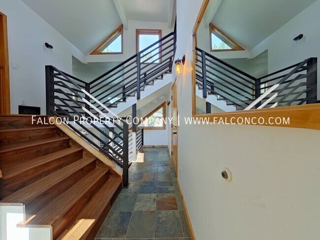Foto del edificio - 122 Dolomite Dr