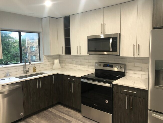 Foto del edificio - 2243 Nichols Rd