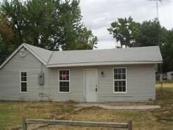 Primary Photo - 202 N Main St