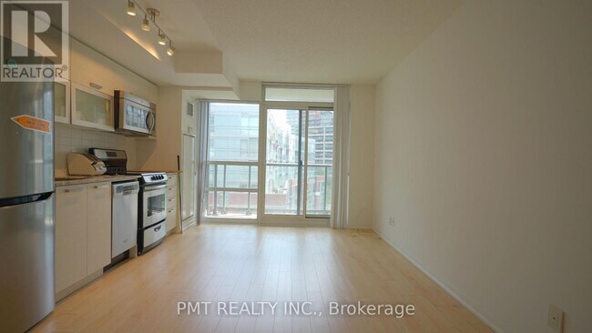 Building Photo - 68-768 Abell St