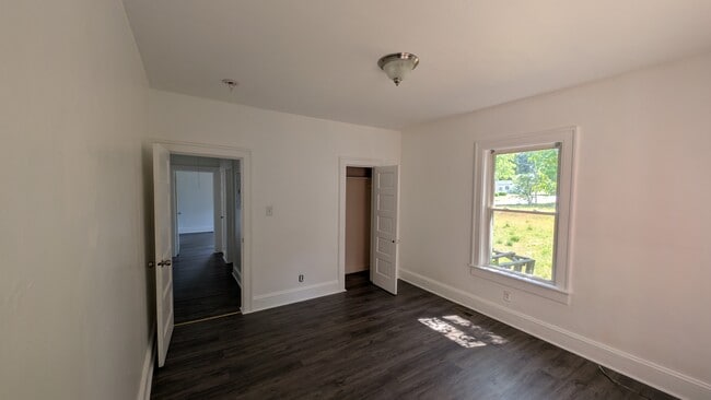 BR2 - 402 E Mulberry St