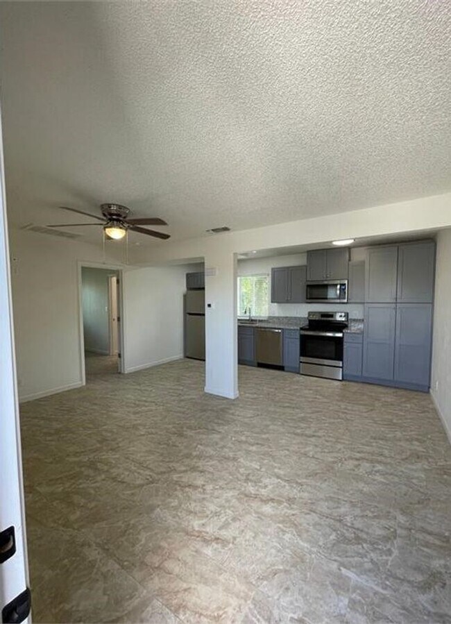 Foto del edificio - 205 N Mariposa St