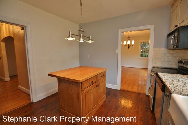 Foto del edificio - 4 br, 2.5 bath House - 457 Hariton Court