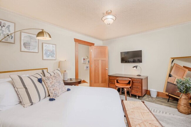 Foto del edificio - 318 Saratoga Ave