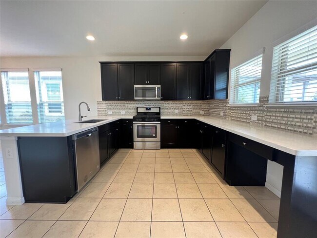 Building Photo - 265 Diamond Point Dr