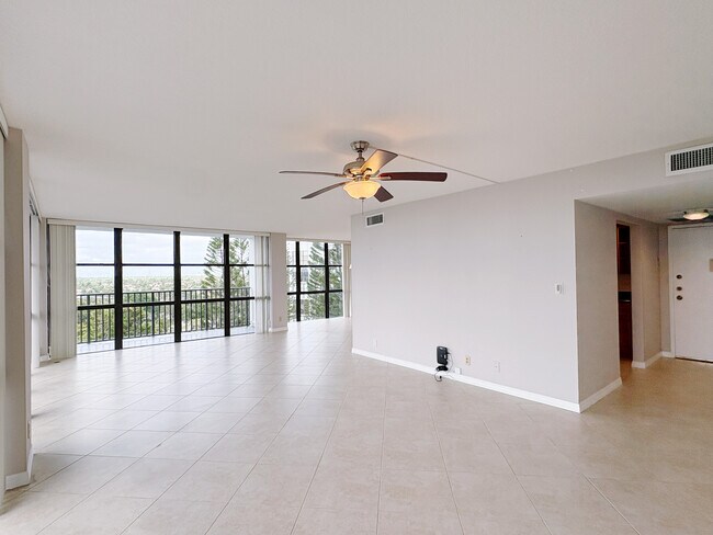 Foto del edificio - 800 Parkview Dr