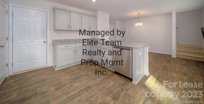 Building Photo - 3155 Winesap Dr