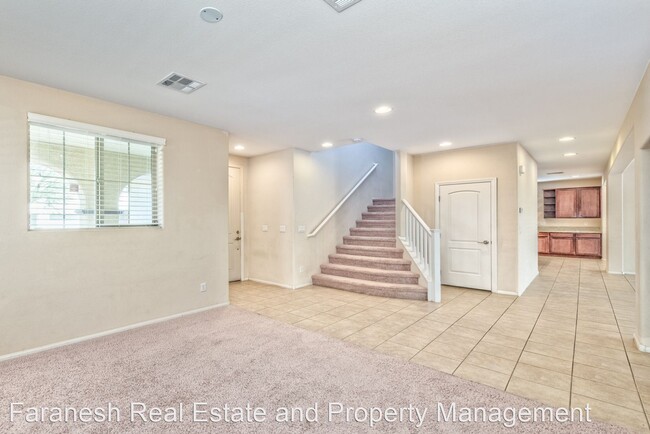 Foto del edificio - 5 br, 3 bath House - 6729 Upper Mesa Ct