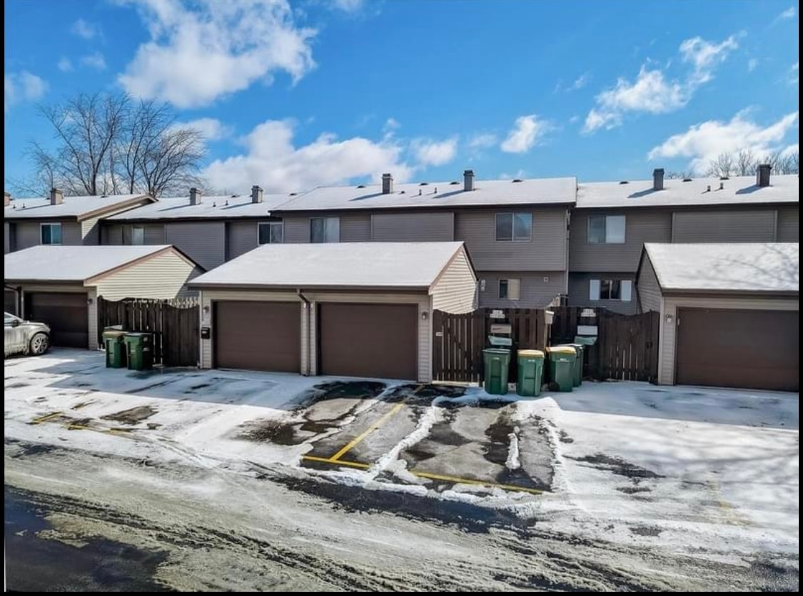 W163N11454 Windsor Ct Unit Windsor Ct, Germantown, WI 53022 Condo for