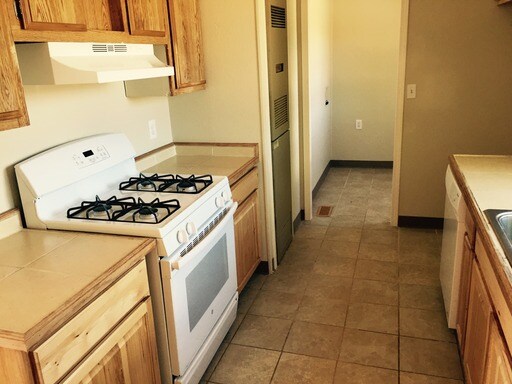 Building Photo - 3863 Puffin St