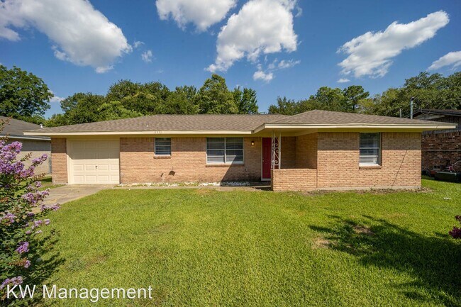 Building Photo - 3 br, 1.5 bath House - 5771 Mel Sha Ln