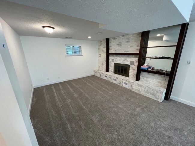 Living Room (New Carpet) - 1632 S Sunset Dr