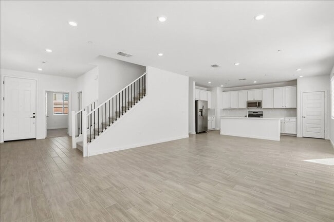 Building Photo - 1052 Lost Creek Ranch Dr